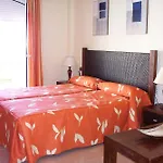 Toboso Apar - Turis Nerja