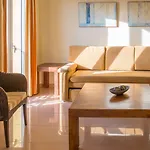 Hotel Toboso Apar - Turis 3*