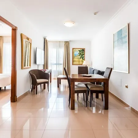 Toboso Apar - Turis Nerja