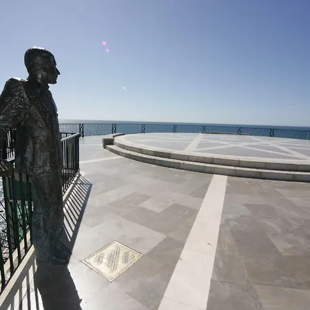 Toboso Apar - Turis Hotel Nerja