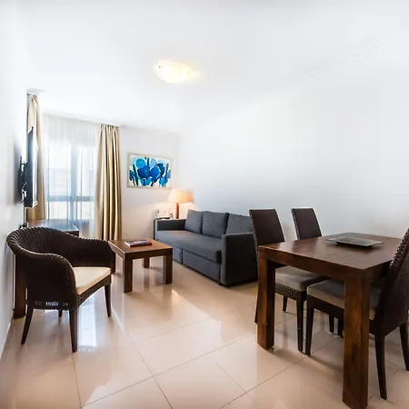 Hotel Toboso Apar - Turis 3*