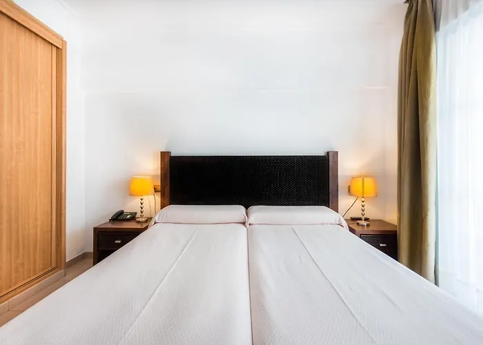 Toboso Apar - Turis 3* Nerja