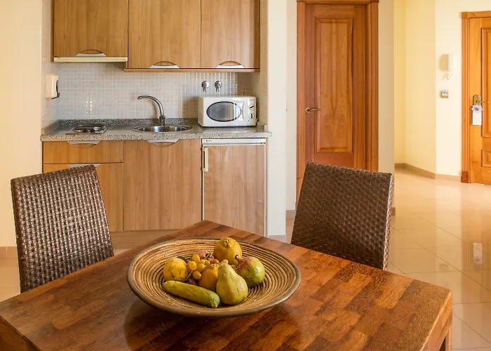 Hotel Toboso Apar - Turis Nerja