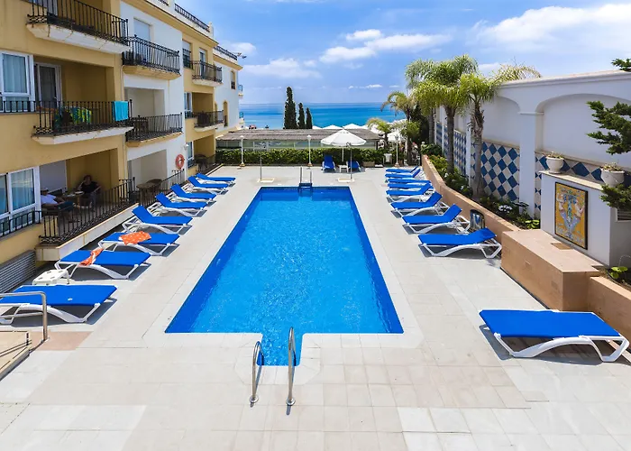 Toboso Apar - Turis Nerja