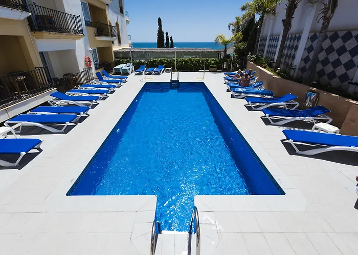 Toboso Apar - Turis Nerja