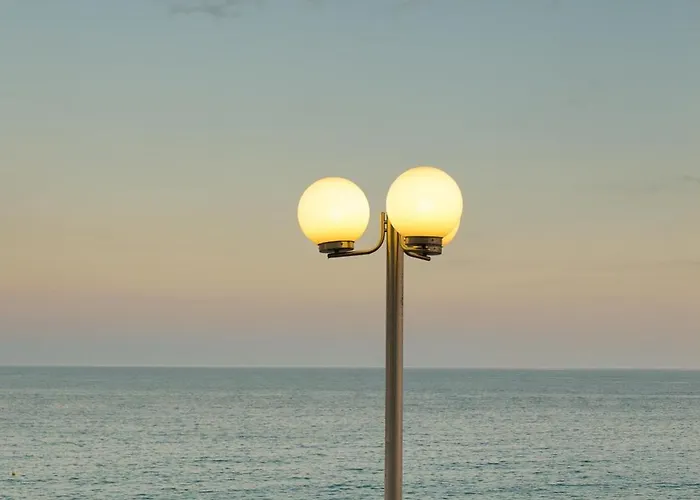 Toboso Apar - Turis Nerja