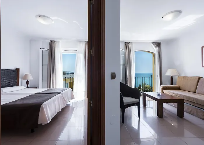 Toboso Apar - Turis Hotel