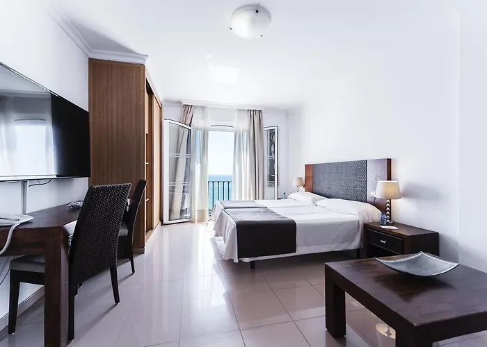 Toboso Apar - Turis Hotell 3*