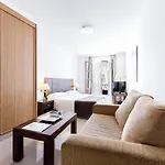 Toboso Apar - Turis Hotell