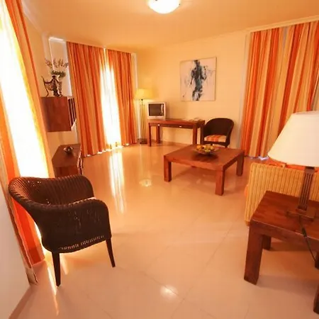 Toboso Apar - Turis 3*