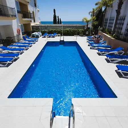 Toboso Apar - Turis Nerja