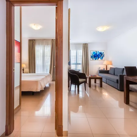 Toboso Apar - Turis Nerja