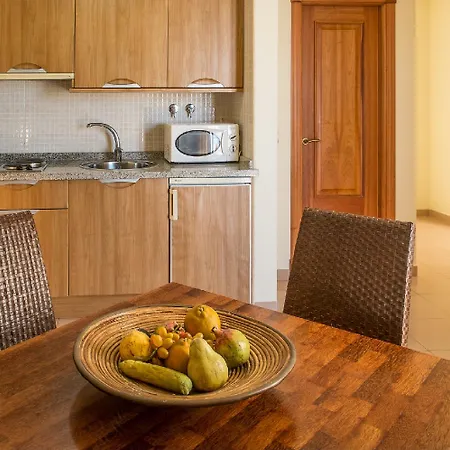 Toboso Apar - Turis Otel Nerja